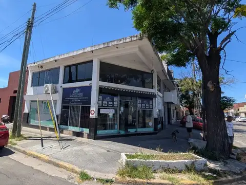 Local en Alquiler Eva Perón 1904 Lanús este