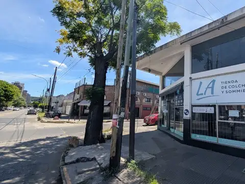 Local en Alquiler en Lanus Este, $ 1.200.000