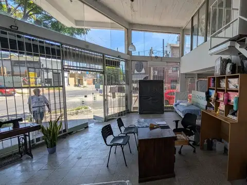 Local en Alquiler en Lanus Este, $ 1.200.000
