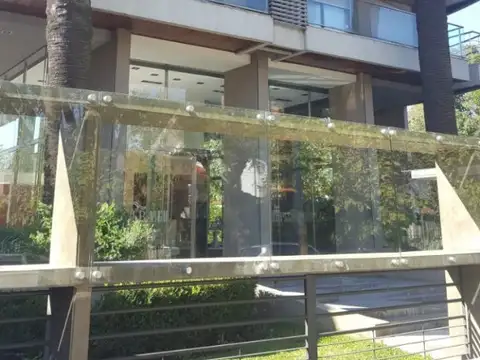 Sarmiento 800, Piso 2