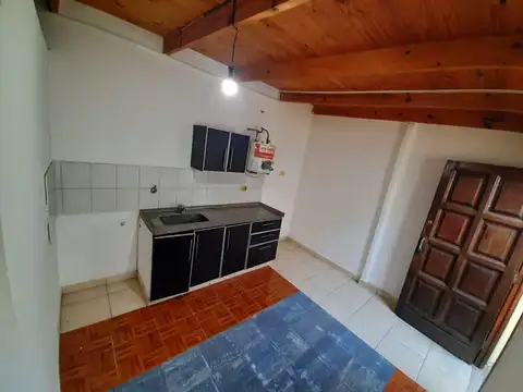Depto Tipo Casa en Alquiler en Jose Leon Suarez, $ 340.000