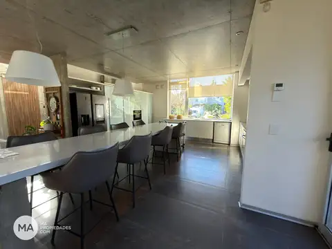 Casa en Venta al Oeste