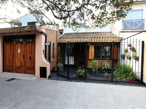 Casa en Venta en Monte Castro, CABA