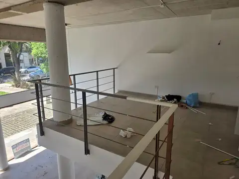 Local en Alquiler en Urquiza R, USD 2.500