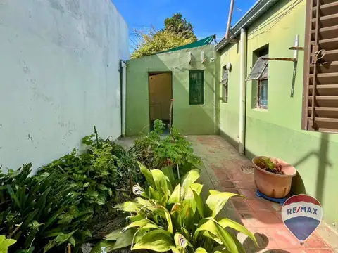 Depto Tipo Casa 2 ambientes con 1 baño