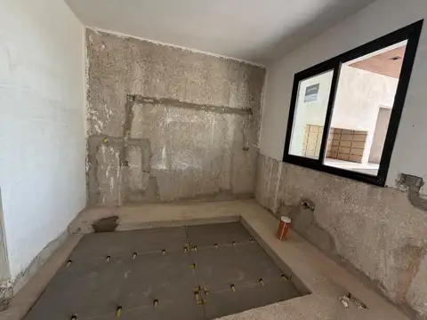 Depto Tipo Casa en Venta en Prados De Manantiales, USD 175.000