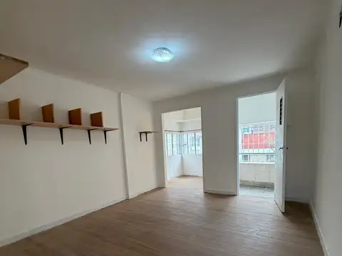 Depto Tipo Casa 4 ambientes con 1 baño