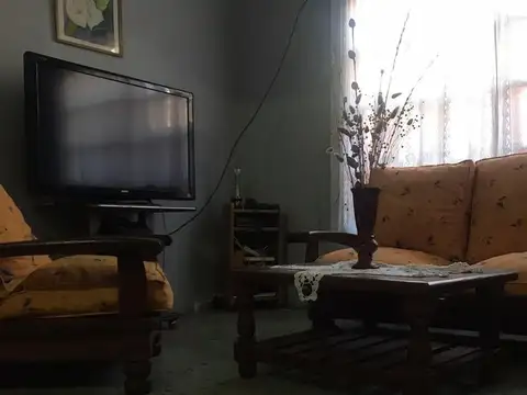 Casa en Venta en Castelar, USD 140.000