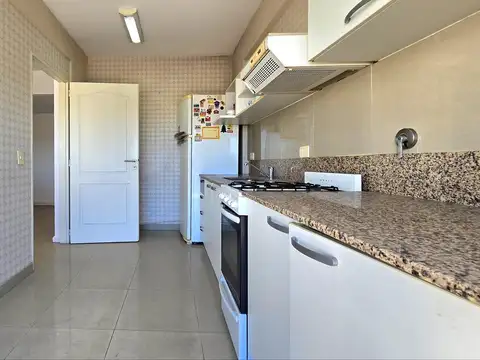 Departamento 4 ambientes con 2 baños