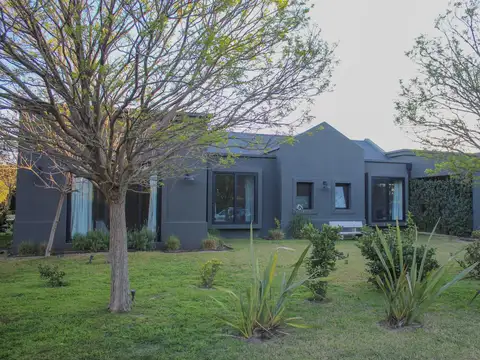 Casa en venta en Buenos Aires Golf. Bella vista