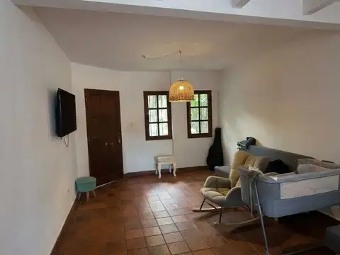 Tres Cerritos. Los Parrales 200