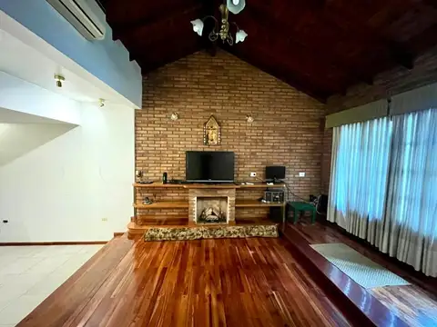 Casa en Venta en Castelar Sur, USD 200.000