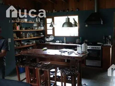 VENTA | HERMOSA CASA de MADERA en Barrio Semicerrado | Las Chacras, Ing Maschwitz