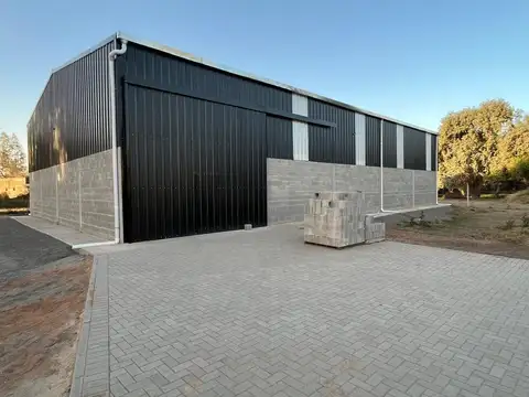 ALQUILER GALPON 400 METROS VILLA GRAN PARQUE-CBA