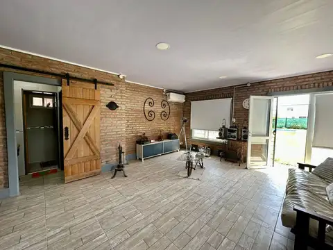 Casa en Alquiler en Punta Chacra, $ 890.000
