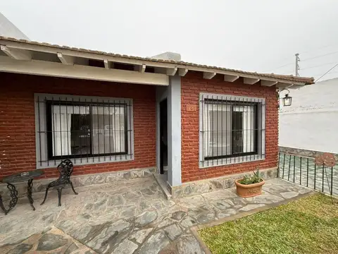 Areco - Alquiler casa 3 amb impecable!