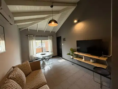Areco - Alquiler casa 3 amb impecable!