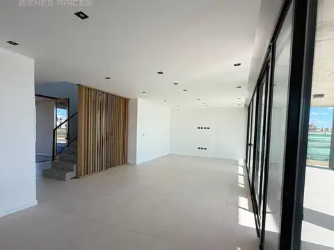 Casa en Venta al Oeste