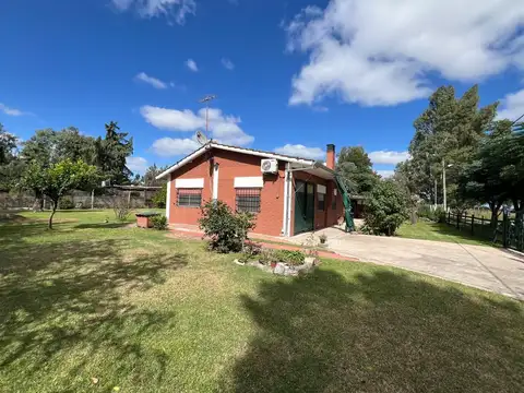Venta casaquinta en el KM 63, Ruta 2, Barrio "Los Cachorros"