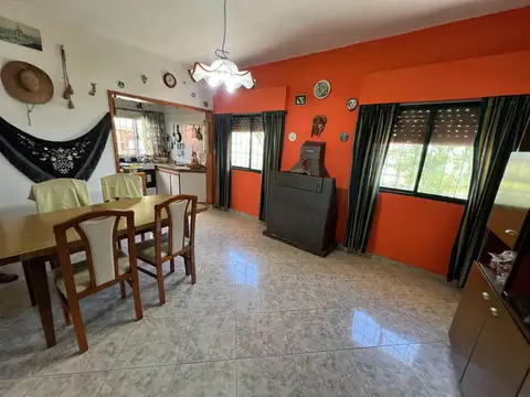 Venta casaquinta en el KM 63, Ruta 2, Barrio "Los Cachorros"