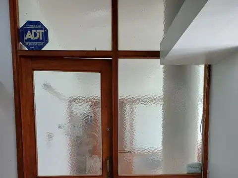Ituzaingó 100, Piso 1°
