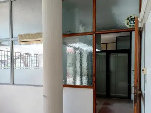 Oficina en Alquiler 50 años