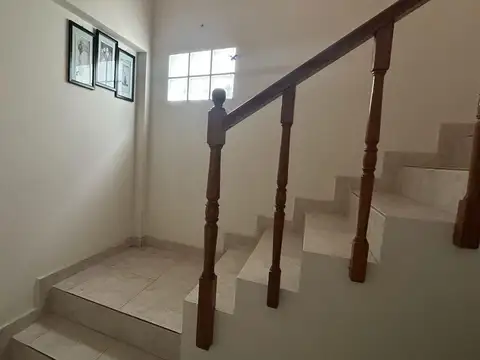 Depto Tipo Casa 2 ambientes con 1 baño