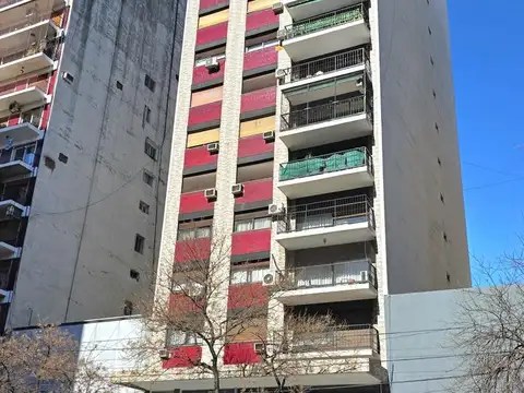 Av. Rivadavia 5302: semipiso 4amb.   dependencia   amplio balcón   baulera