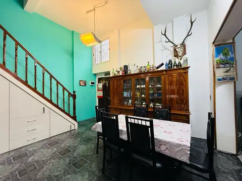 Depto Tipo Casa en Venta al Este