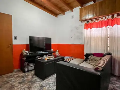 Casa de 2 dormitorios en Venta en Berisso c patio