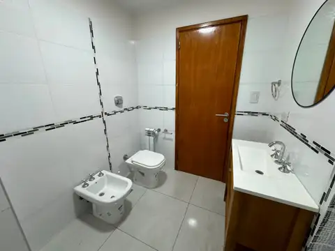 Departamento 4 ambientes con 3 baños