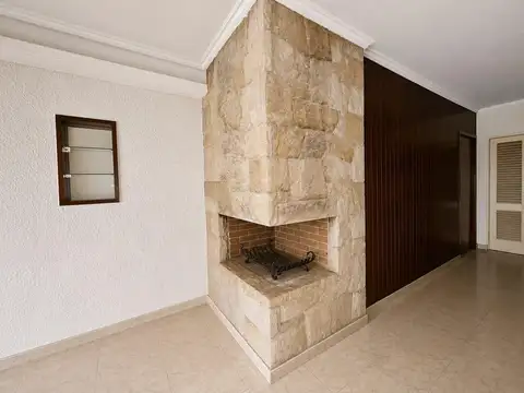 Casa en Venta en Remedios de Escalada, USD 200.000