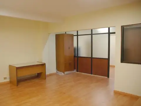 Oficina en Venta 65 años