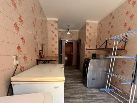 Casa en Venta con 5 cocheras