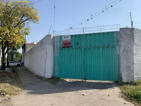 Av Juan B Justo al 2100