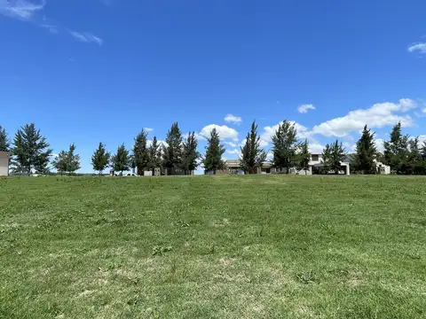 Lote al rio en Naudir Aguas Privadas  al 600