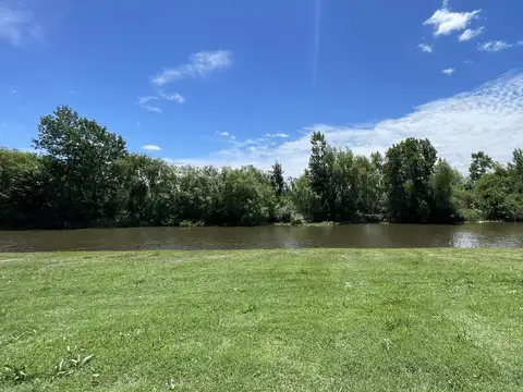 Terreno en Venta 20  mts Frente