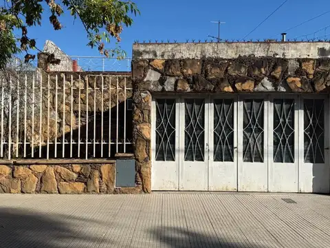 VENTA - CASA 4 AMBIENTES