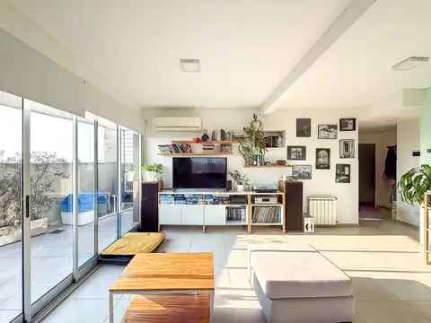 Departamento en Alquiler de 2 Ambientes, Con Terraza, Balcón y Cochera - Victoria, San Fernando