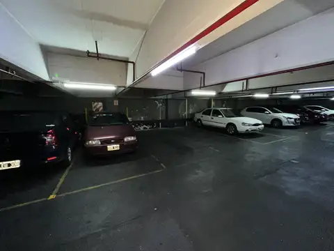 Cochera en Barrio Norte