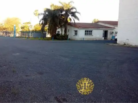 VENDO GALPÓN C/AMPLIO TERRENO - Único en Santo Tomé