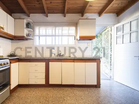 Casa en Venta en City Bell, USD 128.000