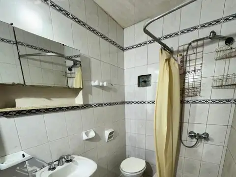 Local en Alquiler en Primera Junta, $ 1.150.000
