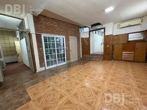(DBJ-758) PRIMERA JUNTA - IDEAL SHOWROOM (SIN EXPENSAS)