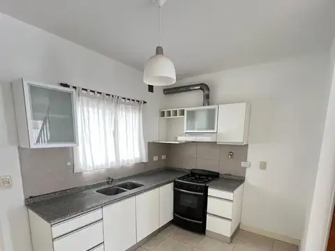 Casa en Alquiler en San Miguel, $ 950.000