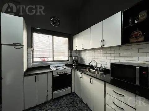 Depto Tipo Casa en Venta con 1 cocheras