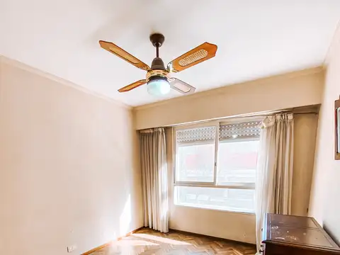 Departamento 6 ambientes con 2 baños