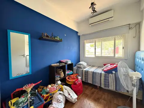 VENTA SEMIPISO 3 AMB. EN FLORESTA, BALCÓN CORRIDO 