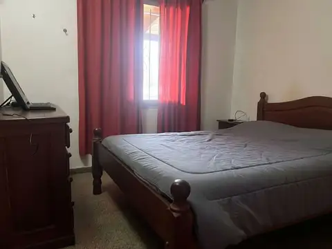 Depto Tipo Casa 4 ambientes con 2 baños