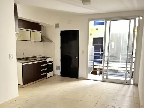 Dpto 2 amb al frente, en muy buen barrio - posadas 40